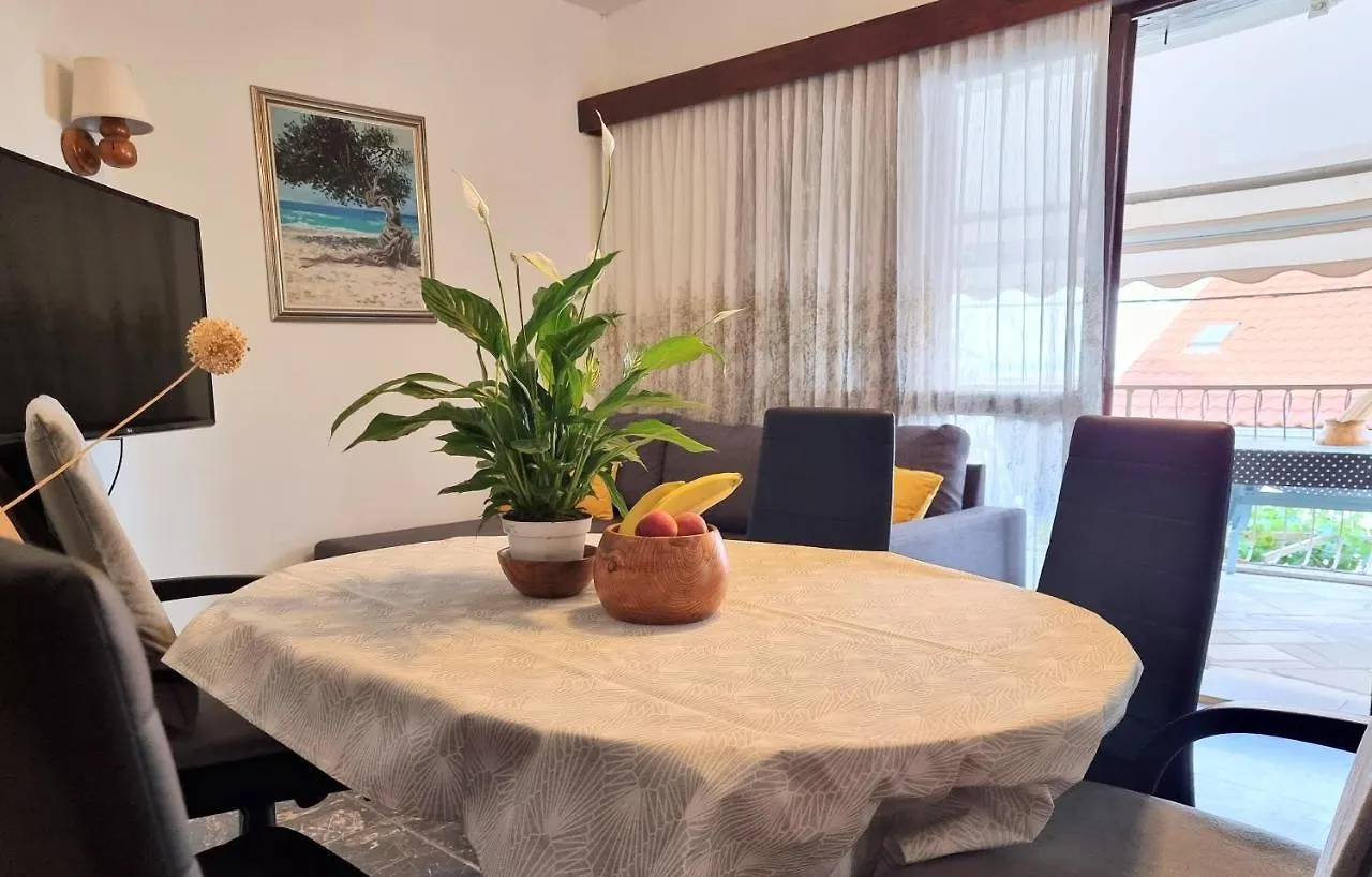 Villa Green Trogir 0*,  Croatia